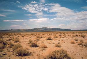 Death_Valley,19820816,Desert,incoming_near_Shoshones.jpg